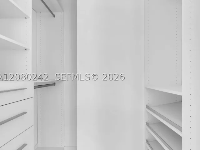 3-bedroom condo for rent in Miami - 1300 S Miami Ave 2905 - MondialRealty