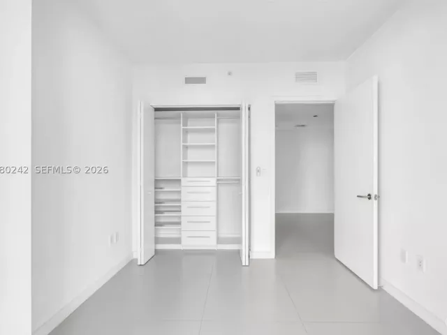 3-bedroom condo for rent in Miami - 1300 S Miami Ave 2905 - MondialRealty