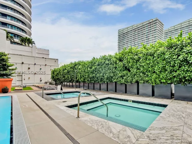 3-bedroom condo for rent in Miami - 1300 S Miami Ave 2905 - MondialRealty