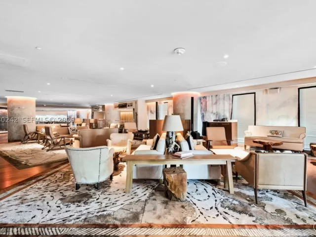 3-bedroom condo for rent in Miami - 1300 S Miami Ave 2905 - MondialRealty