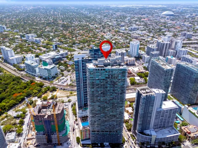3-bedroom condo for rent in Miami - 1300 S Miami Ave 2905 - MondialRealty