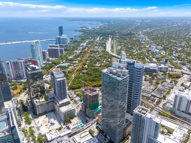 3-bedroom condo for rent in Miami - 1300 S Miami Ave 2905 - MondialRealty
