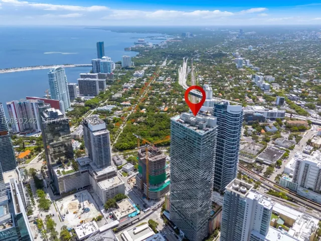 3-bedroom condo for rent in Miami - 1300 S Miami Ave 2905 - MondialRealty