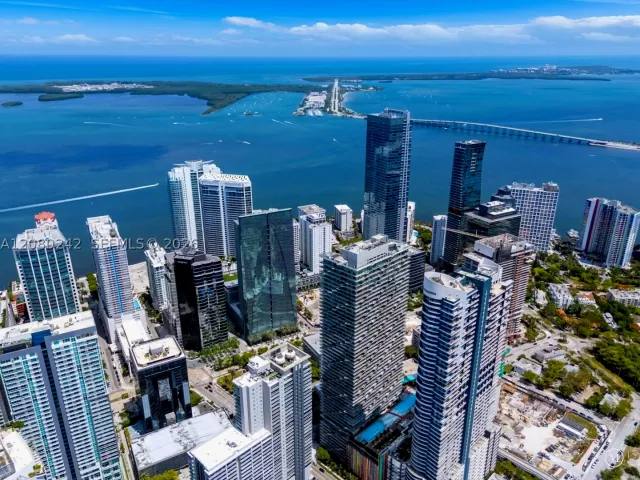 3-bedroom condo for rent in Miami - 1300 S Miami Ave 2905 - MondialRealty