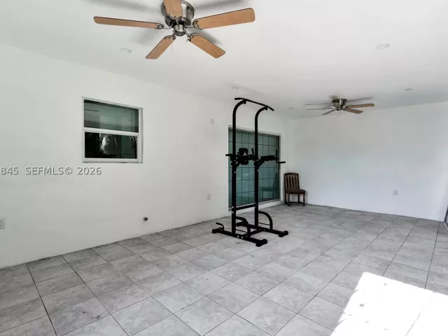 3-bedroom home for sale in Miami Gardens - 860 NW 207th St - MondialRealty