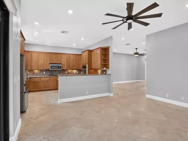 3-bedroom home for sale in Boca Raton - 125 NW GARDENER Street - MondialRealty