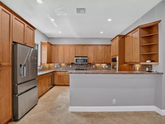 3-bedroom home for sale in Boca Raton - 125 NW GARDENER Street - MondialRealty