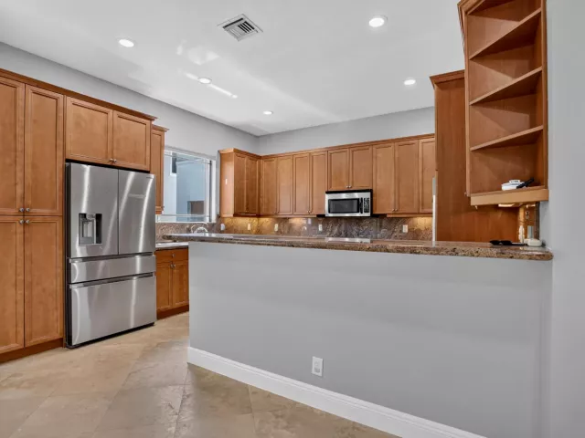3-bedroom home for sale in Boca Raton - 125 NW GARDENER Street - MondialRealty