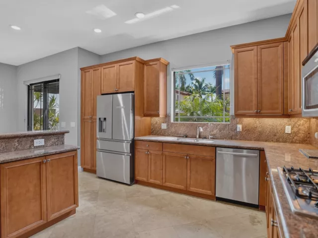 3-bedroom home for sale in Boca Raton - 125 NW GARDENER Street - MondialRealty