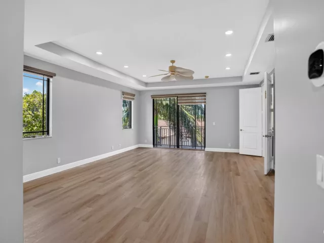 3-bedroom home for sale in Boca Raton - 125 NW GARDENER Street - MondialRealty