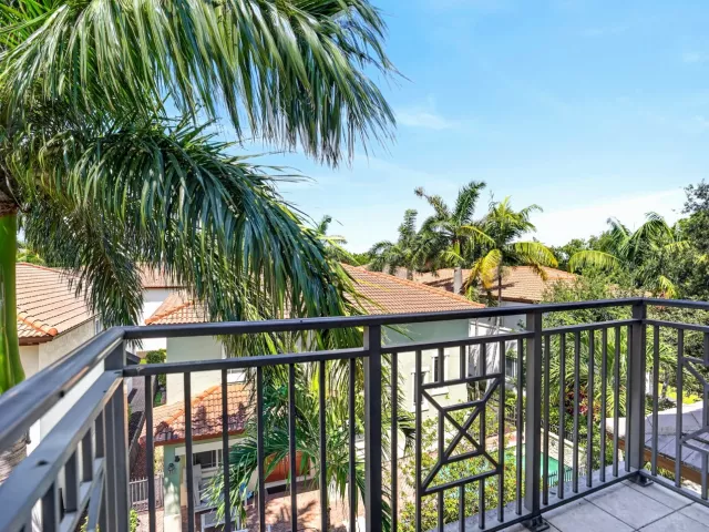 3-bedroom home for sale in Boca Raton - 125 NW GARDENER Street - MondialRealty
