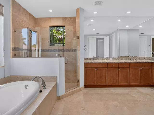 3-bedroom home for sale in Boca Raton - 125 NW GARDENER Street - MondialRealty