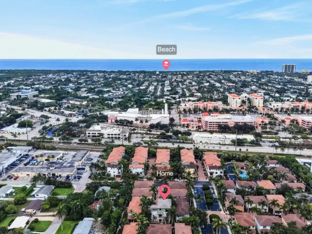 3-bedroom home for sale in Boca Raton - 125 NW GARDENER Street - MondialRealty