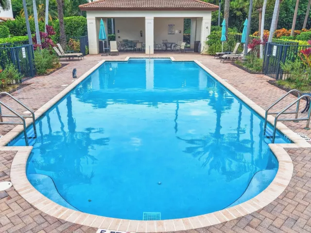 3-bedroom home for sale in Boca Raton - 125 NW GARDENER Street - MondialRealty