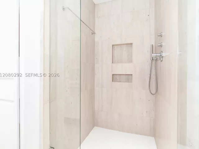 3-bedroom home for rent in Coral Gables - 119 Avila Ct 0 - MondialRealty