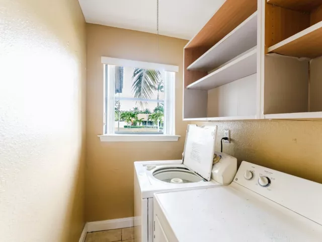 3-bedroom home for rent in Deerfield Beach - 816 SE 13TH Court - MondialRealty