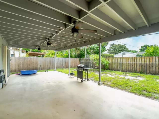 3-bedroom home for rent in Deerfield Beach - 816 SE 13TH Court - MondialRealty