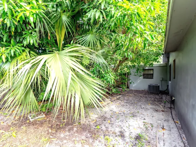 3-bedroom home for rent in Deerfield Beach - 816 SE 13TH Court - MondialRealty