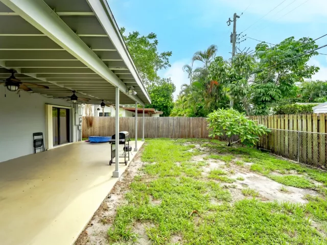 3-bedroom home for rent in Deerfield Beach - 816 SE 13TH Court - MondialRealty