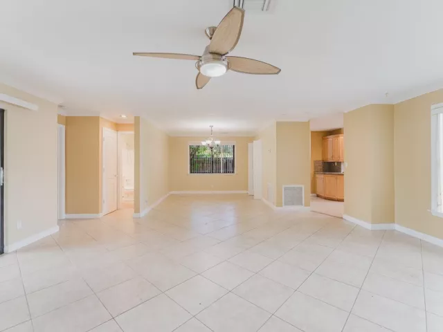 3-bedroom home for rent in Deerfield Beach - 816 SE 13TH Court - MondialRealty