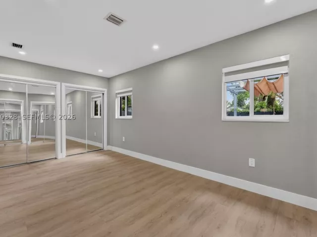 3-bedroom home for sale in Fort Lauderdale - 1508 SW 20th Ave - MondialRealty