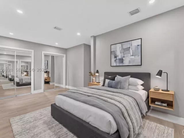 3-bedroom home for sale in Fort Lauderdale - 1508 SW 20th Ave - MondialRealty