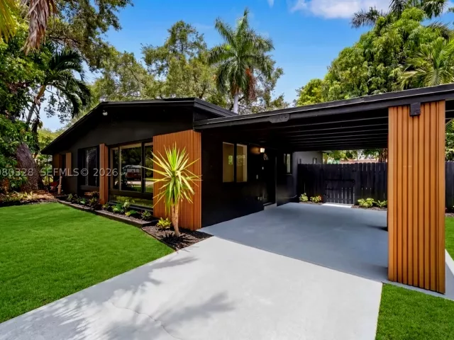 3-bedroom home for sale in Fort Lauderdale - 1508 SW 20th Ave - MondialRealty