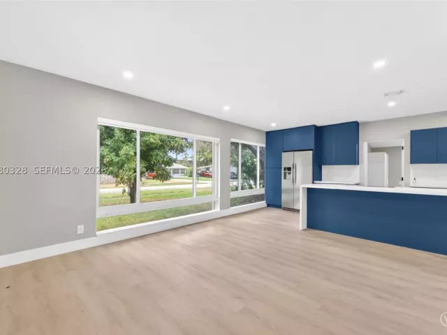 3-bedroom home for sale in Fort Lauderdale - 1508 SW 20th Ave - MondialRealty