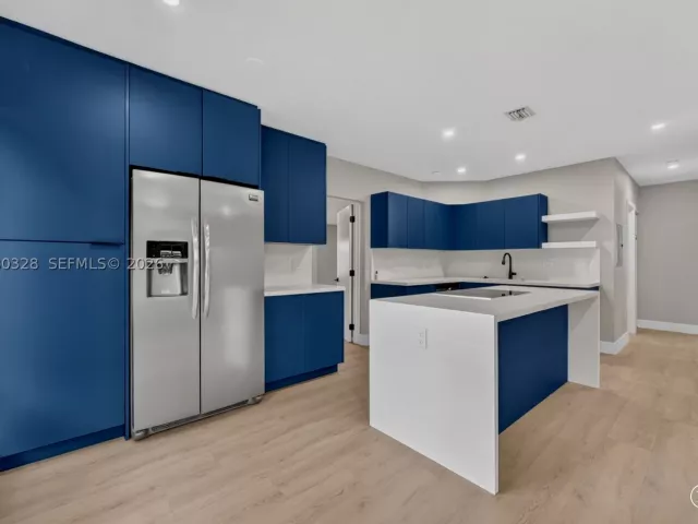 3-bedroom home for sale in Fort Lauderdale - 1508 SW 20th Ave - MondialRealty