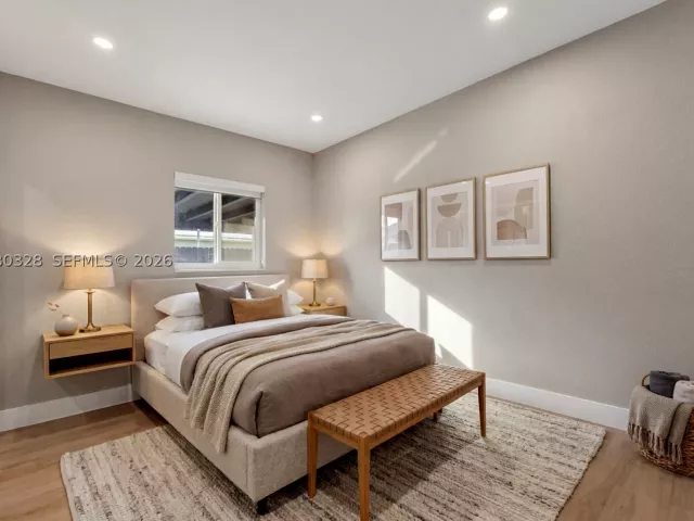 3-bedroom home for sale in Fort Lauderdale - 1508 SW 20th Ave - MondialRealty