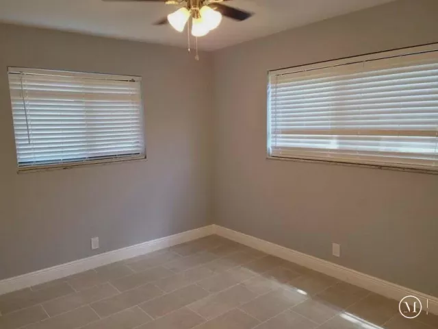 4-bedroom home for sale in West Palm Beach - 4010 N SHORE Drive - MondialRealty