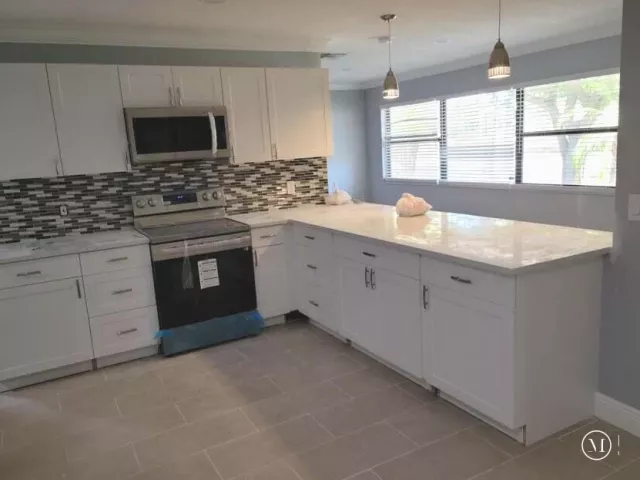 4-bedroom home for sale in West Palm Beach - 4010 N SHORE Drive - MondialRealty
