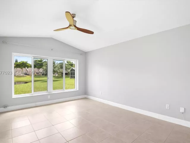 3-bedroom home for rent in Deerfield Beach - 5200 W Lakes Dr - MondialRealty
