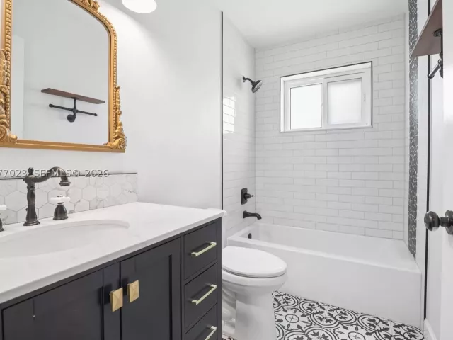 3-bedroom home for rent in Deerfield Beach - 5200 W Lakes Dr - MondialRealty
