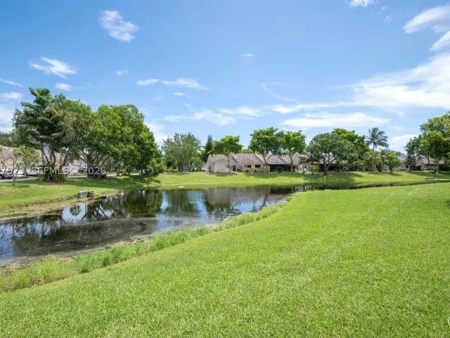 3-bedroom home for rent in Deerfield Beach - 5200 W Lakes Dr - MondialRealty