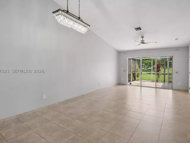 3-bedroom home for rent in Deerfield Beach - 5200 W Lakes Dr - MondialRealty