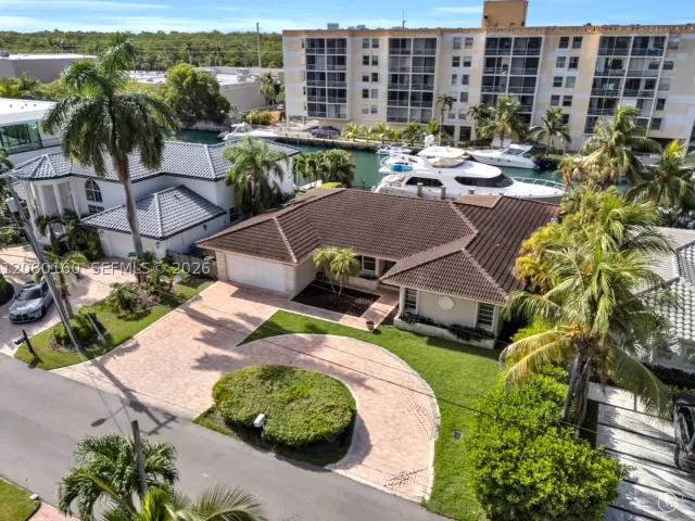 3-bedroom home for sale in North Miami Beach - 2930 NE 164th St - MondialRealty