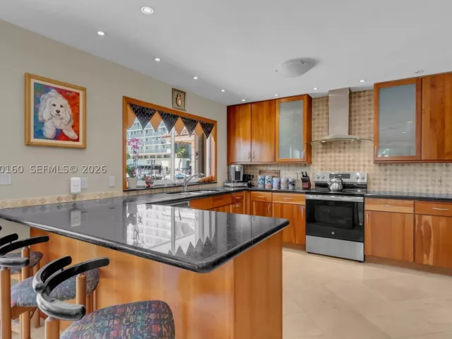 3-bedroom home for sale in North Miami Beach - 2930 NE 164th St - MondialRealty