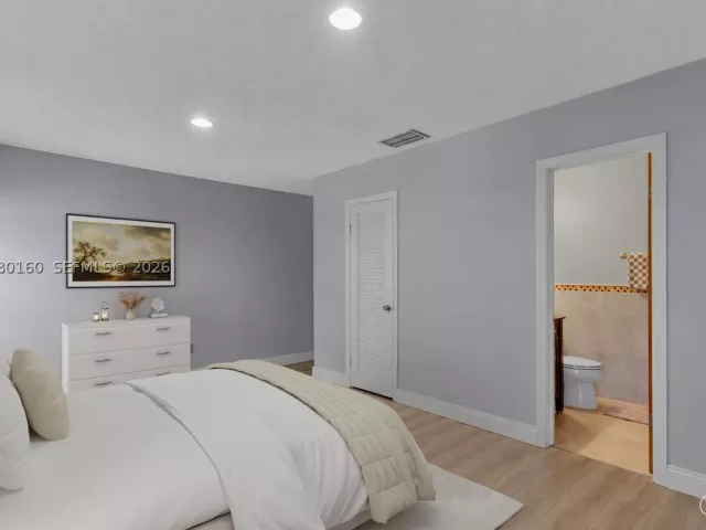 3-bedroom home for sale in North Miami Beach - 2930 NE 164th St - MondialRealty