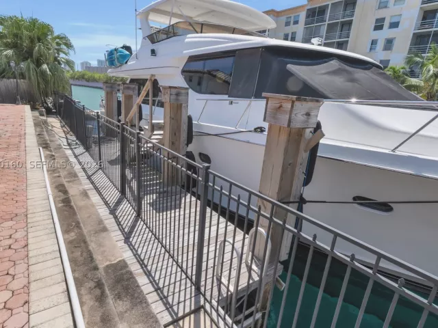 3-bedroom home for sale in North Miami Beach - 2930 NE 164th St - MondialRealty