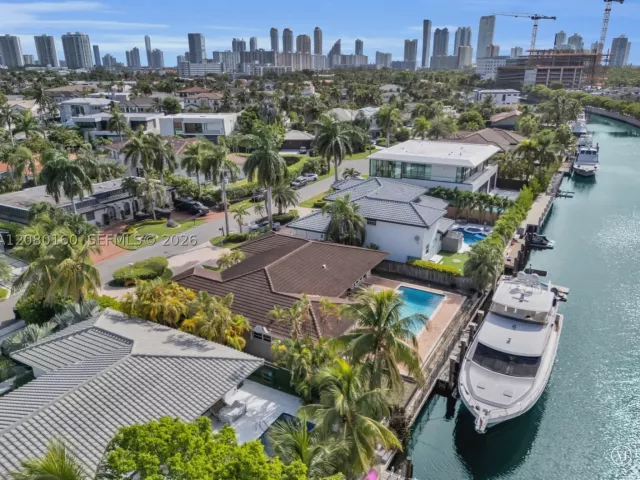 3-bedroom home for sale in North Miami Beach - 2930 NE 164th St - MondialRealty
