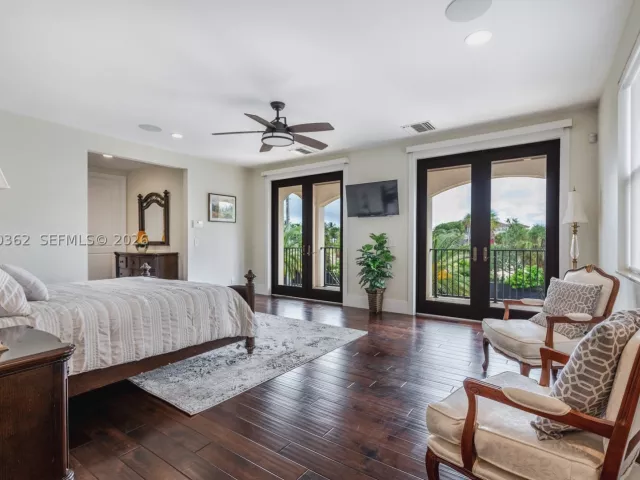 6-bedroom home for rent in Boca Raton - 169 SE Wavecrest Way 0 - MondialRealty