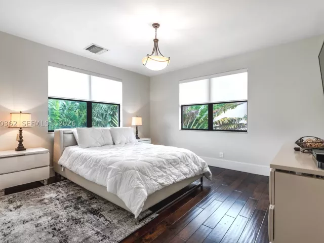 6-bedroom home for rent in Boca Raton - 169 SE Wavecrest Way 0 - MondialRealty