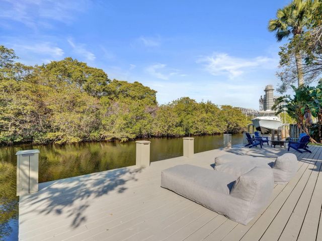 4-bedroom home for rent in Fort Lauderdale - 4417 SW 38th Terrace - MondialRealty