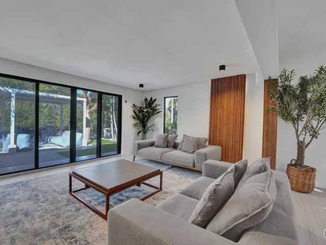 4-bedroom home for rent in Fort Lauderdale - 4417 SW 38th Terrace - MondialRealty