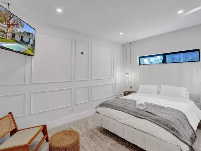 4-bedroom home for rent in Fort Lauderdale - 4417 SW 38th Terrace - MondialRealty