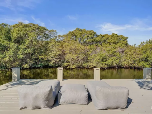 4-bedroom home for rent in Fort Lauderdale - 4417 SW 38th Terrace - MondialRealty