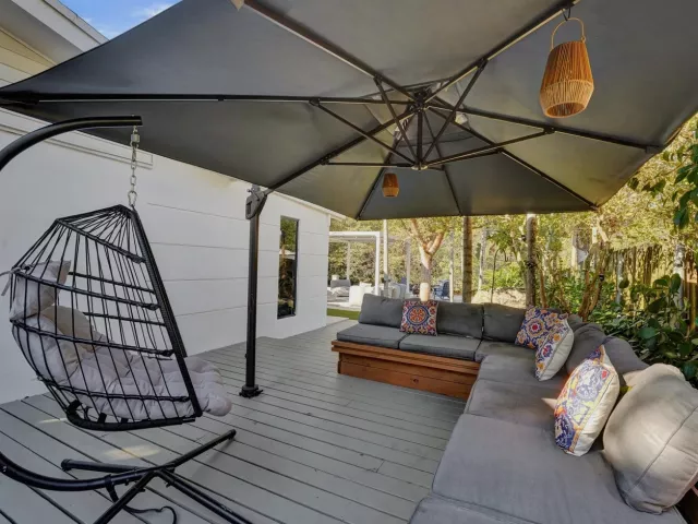 4-bedroom home for rent in Fort Lauderdale - 4417 SW 38th Terrace - MondialRealty