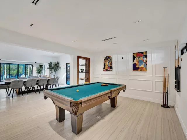 4-bedroom home for rent in Fort Lauderdale - 4417 SW 38th Terrace - MondialRealty