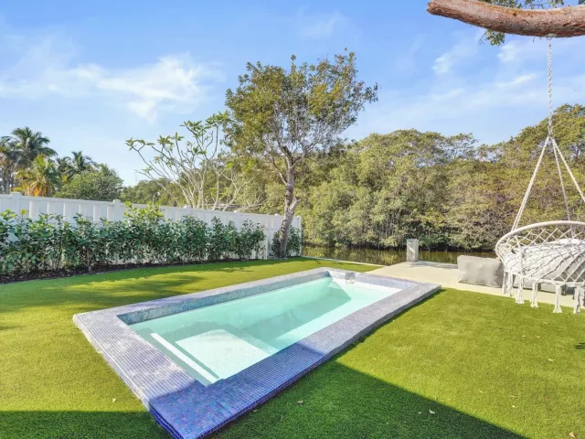 4-bedroom home for rent in Fort Lauderdale - 4417 SW 38th Terrace - MondialRealty